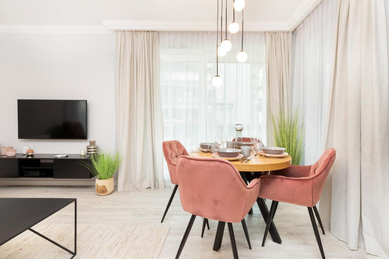 Ferienwohnung Harmonia Oliwska Premium By Renters Prestige Danzig Exterior foto